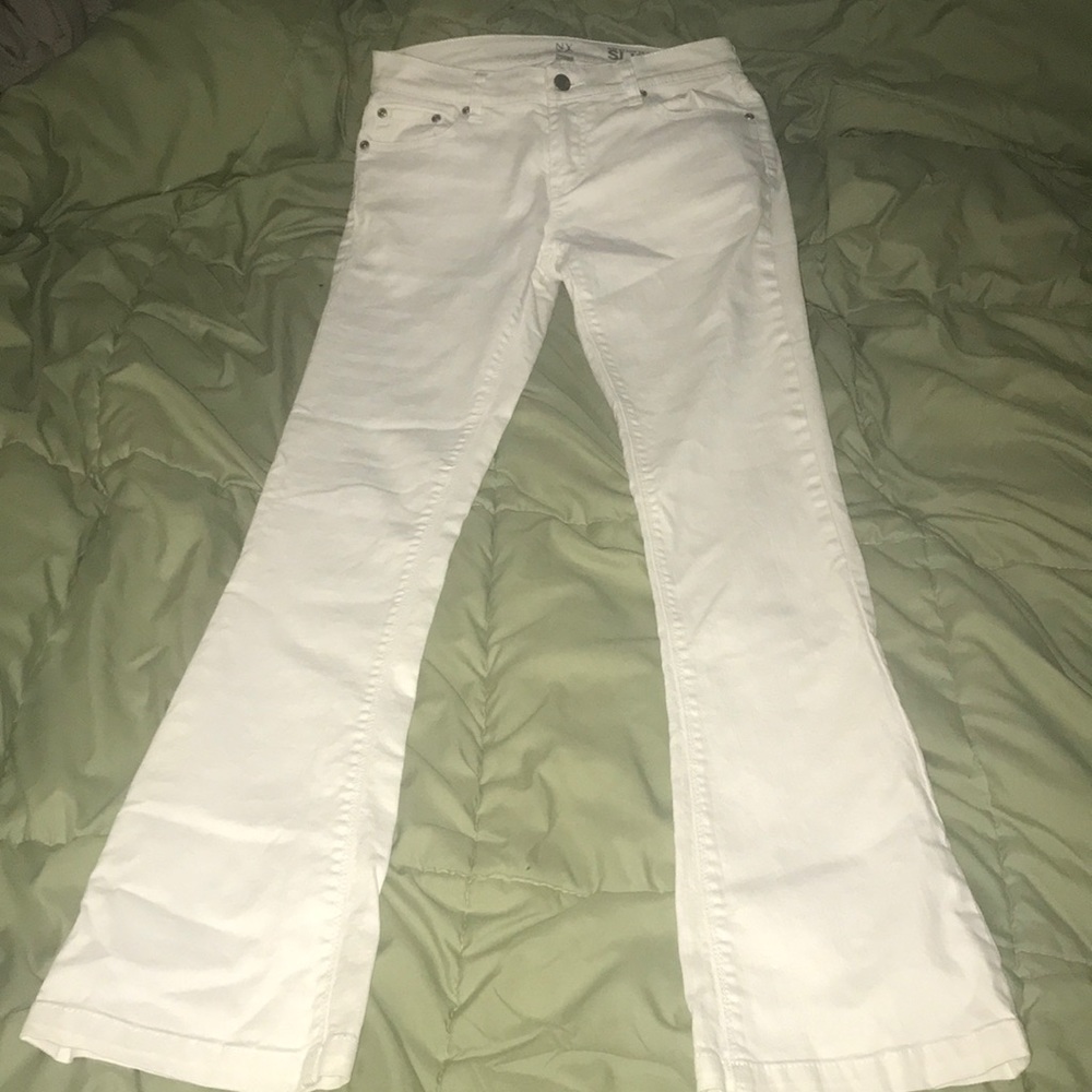 White New York & Co jeans